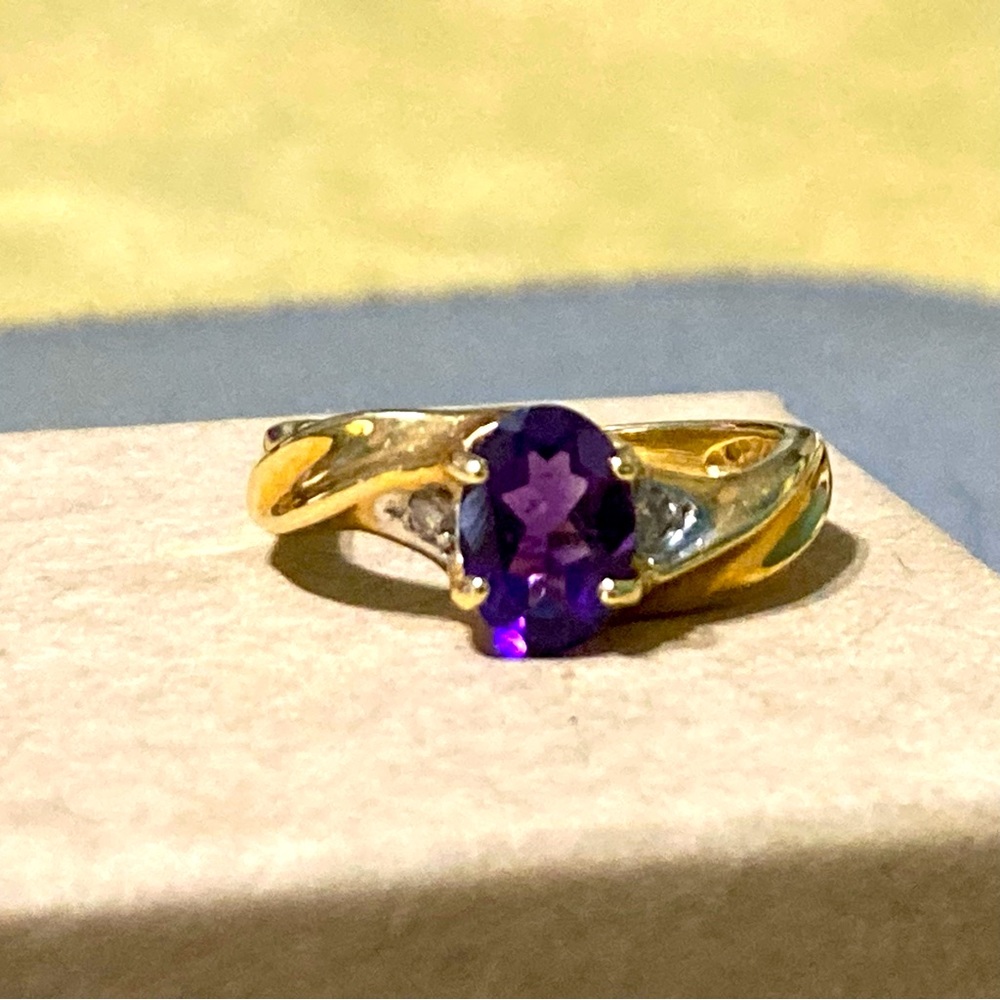 Amethyst 14k Gold oval birthstone diamond accents ring sz3 - Picture 5 of 7